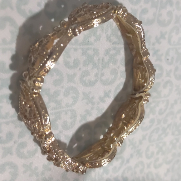 Bracelet - Picture 3 of 3